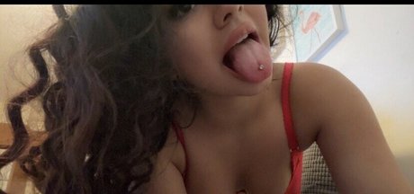 SumanMaria only fans pics