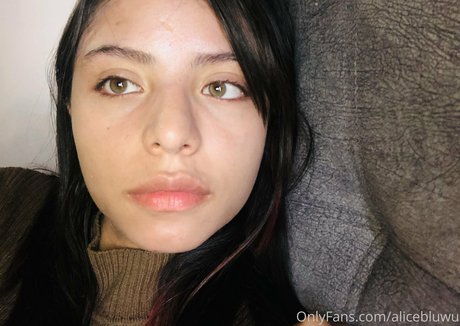 alicebluwu onlyfans leak naked