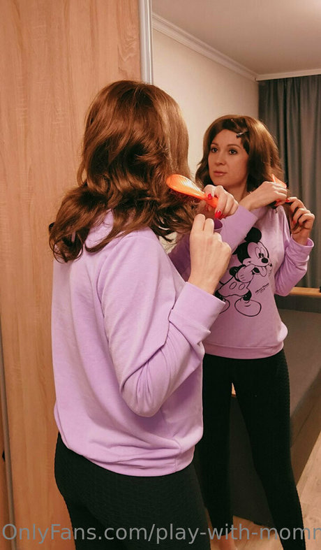 play with mommyy leaks only fans