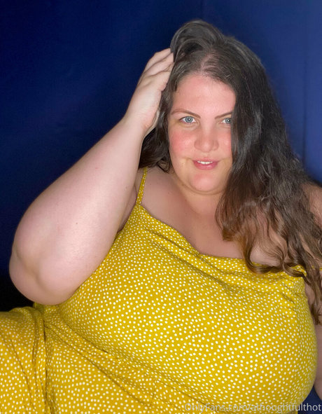 athoughtfulthot onlyfans nude