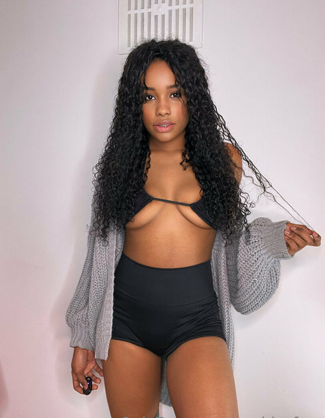 sophia free onlyfans posts