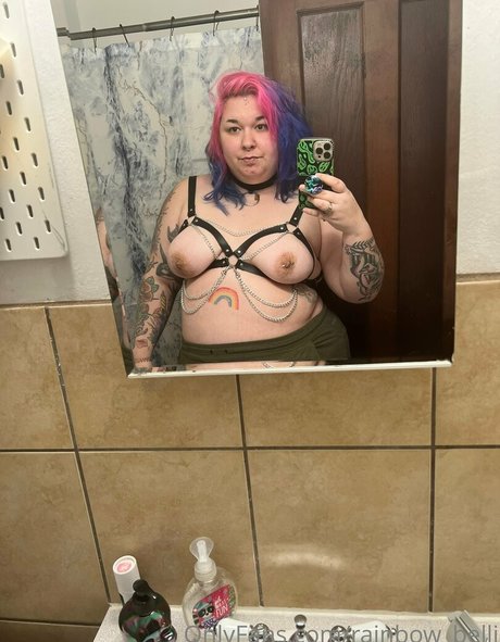 rainbowbelli onlyfans nude leaked