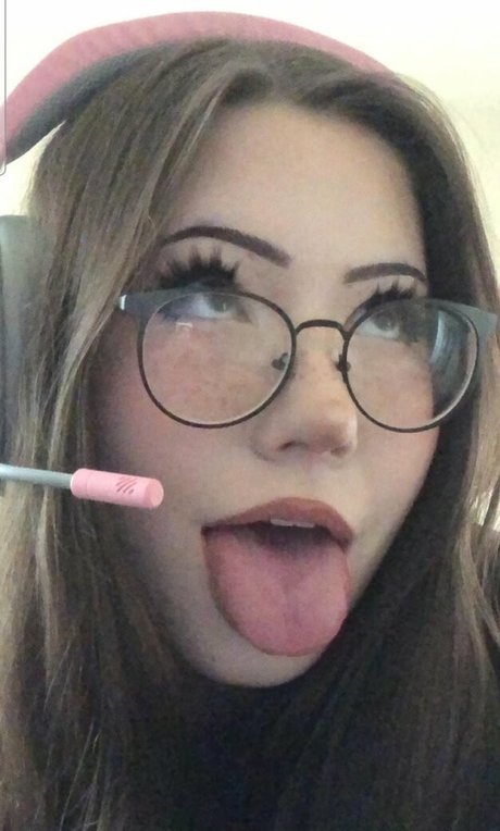 AliciaJade leaked porn onlyfans