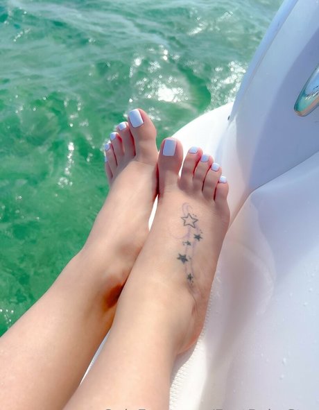 Baby Star onlyfans topless