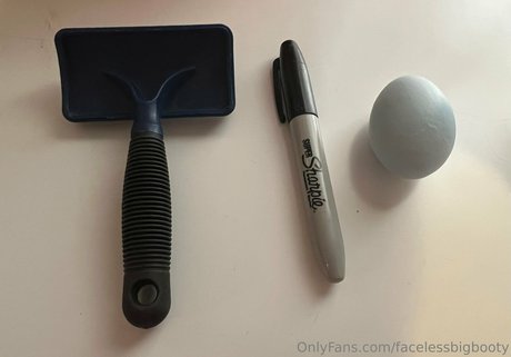 facelessbigbooty onlyfans star