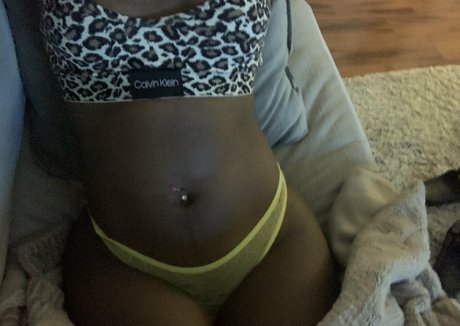 lovelykaybaby onlyfans leak nude