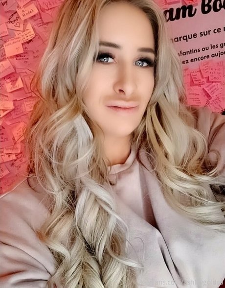 ashleygoldca leaked onlyfans sex