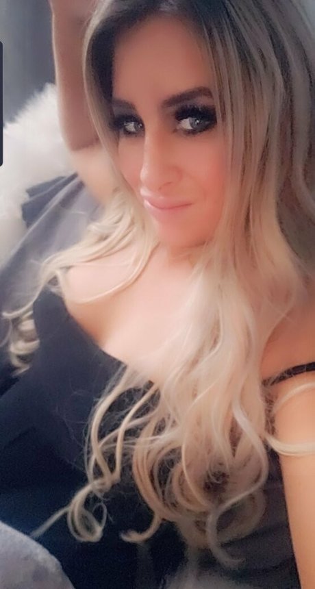 ashleygoldca only fans leak porn