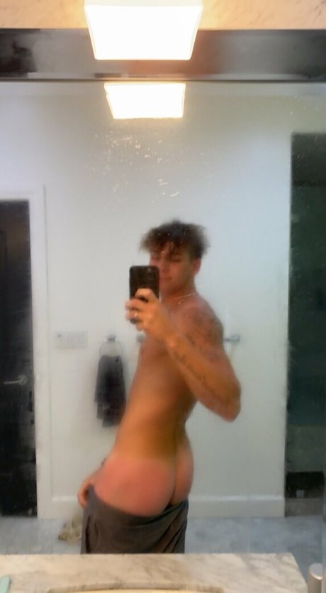 hungodeyfree onlyfans naked porn