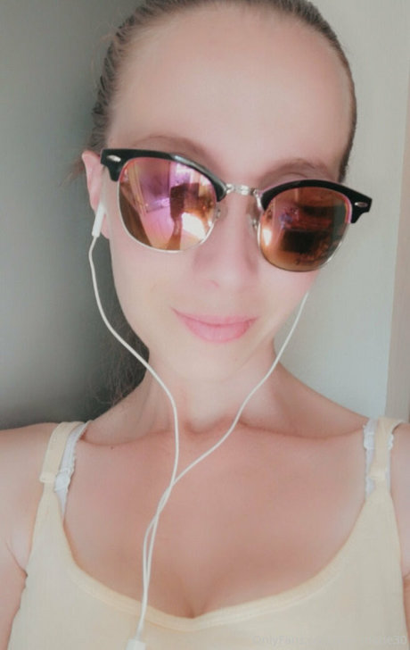 naughtyannmarie leaked onlyfans pictures