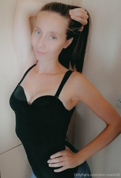 naughtyannmarie only fans leak nude