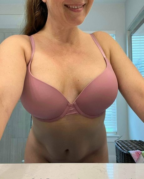 sexynursenextdoor onlyfans leaj