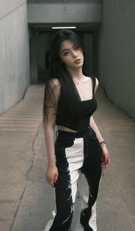 iamazhai naked on onlyfans