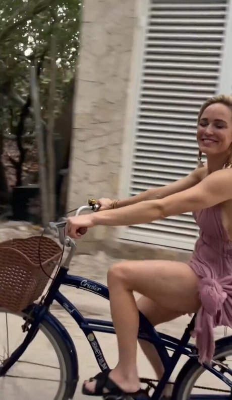 Caity Lotz onlyfans nudes leak