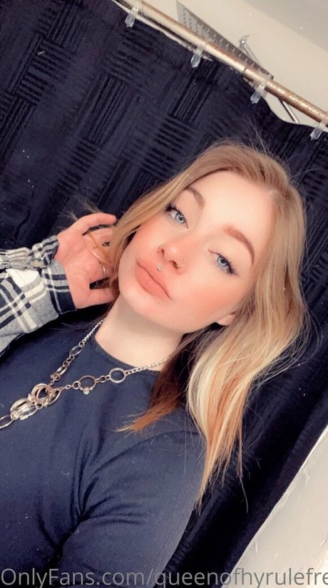 queenofhyrulefree onlyfans pic