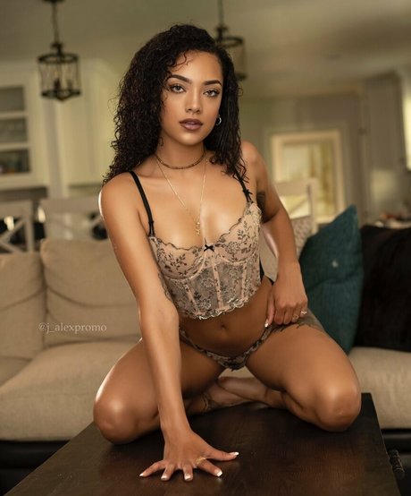 omgzadafree onlyfans leaked pics