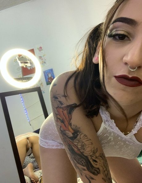 nia yanyi onlyfans xx