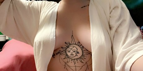 lilredridesthehood onlyfans leaks