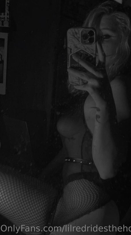 lilredridesthehood onlyfans leaked pictures