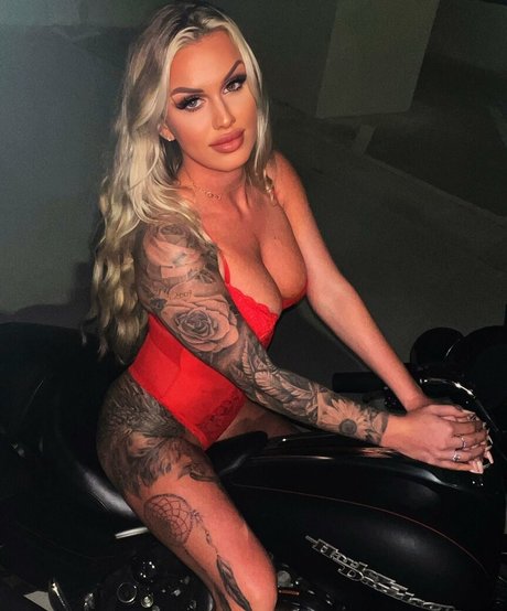 Kara C sexy onlyfans