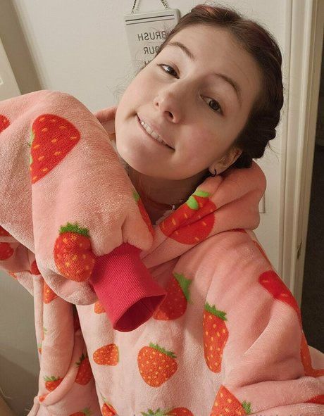 valvestia naked onlyfans pics