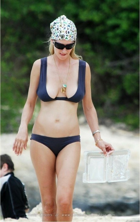 Uma Thurman nude leaked onlyfans