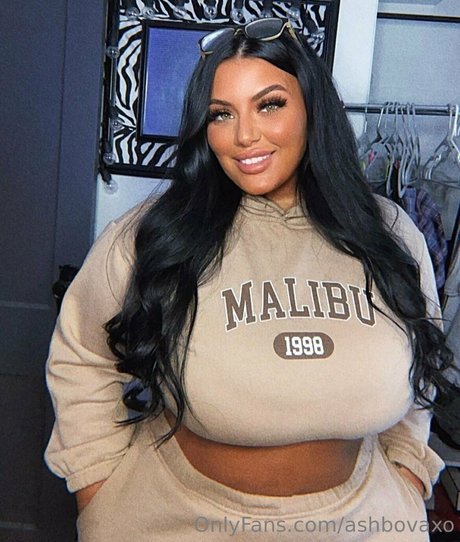 ashbovaxo onlyfans leaked naked