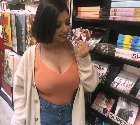 Sadd Pup onlyfans ass