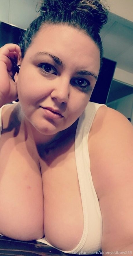 blueeyedbbw253 onlyfans sexy