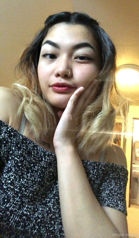 sunisa bby onlyfans public photos