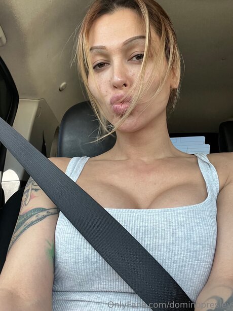 dominopresley onlyfans fotos