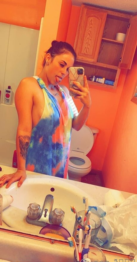 queenbitch1998 new onlyfans leaks