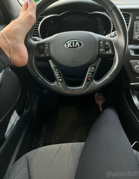 alotoftiff Profile pic