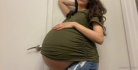 emberbastet onlyfans strip tease