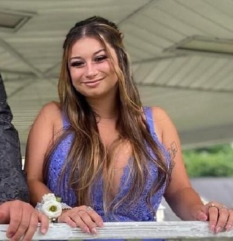 Lauren Risotti onlyfans posts