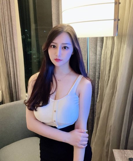 babe 09 14 feet onlyfans