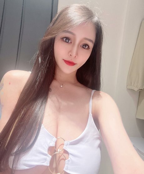 babe 09 14 onlyfans model photo