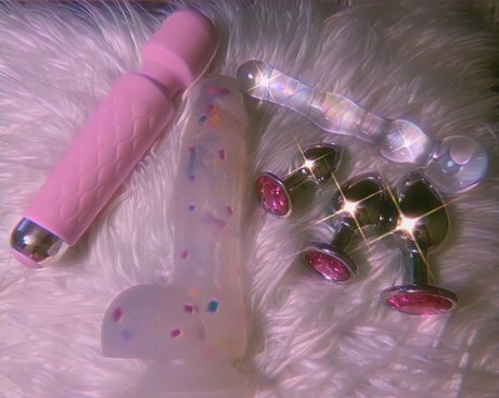 Spxrklybrat naked onlyfans