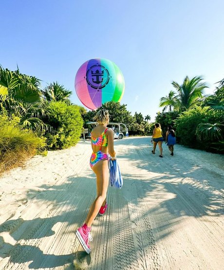 Jojo Siwa naked onlyfans leak