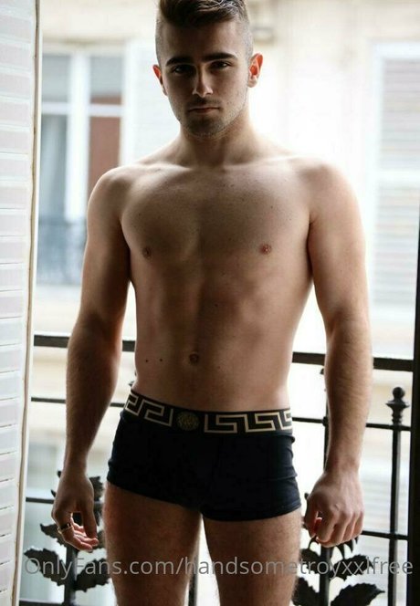 handsometroyxxlfree onlyfans leak ass