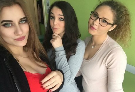 Anastasia Ticus onlyfans photos