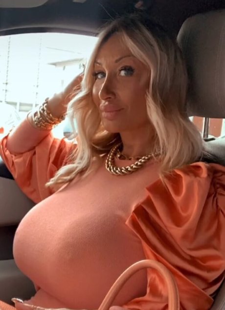 Mara Traversi leaked onlyfans content