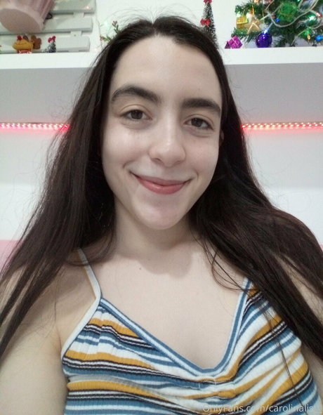 vicavitoria nude leaks onlyfans