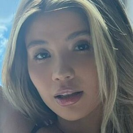 brendaragel onlyfans boobs