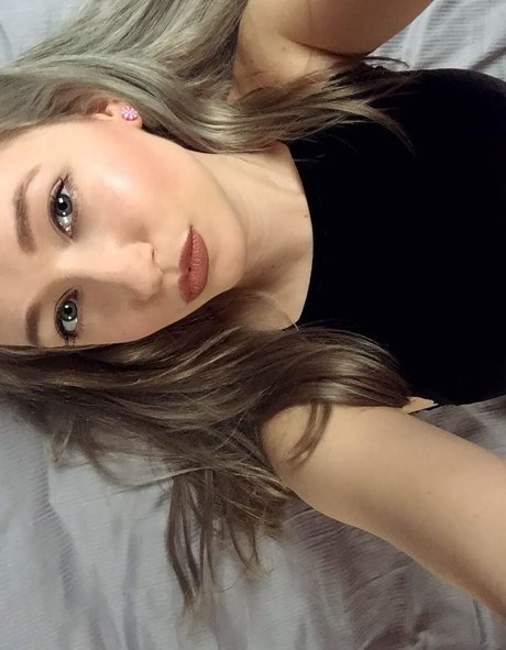 Vixylixxx naked onlyfans pics