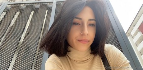 polly smalls naked onlyfans