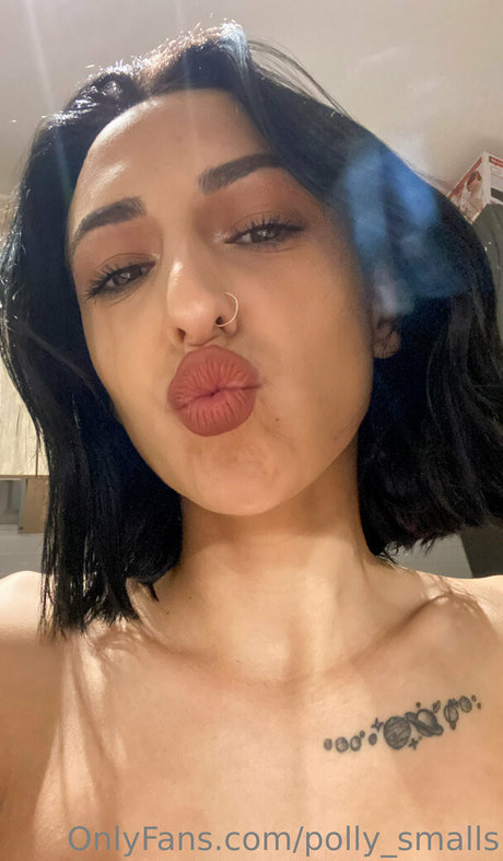 polly smalls onlyfans nude tits