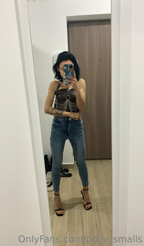 polly smalls onlyfans nudes