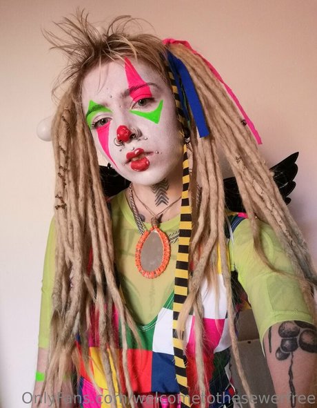 welcometothesewerfree onlyfans strip