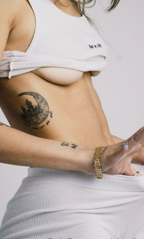 skyelia onlyfans nude pictures